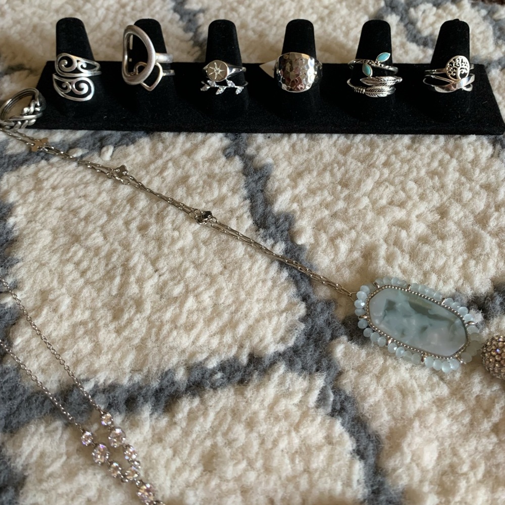 Jewelry - Picture 6 of 8